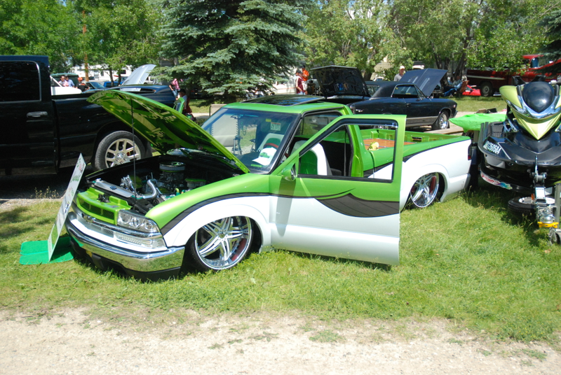 Illustration for article titled Have some pictures from the Granum 2015 Canada Day car show